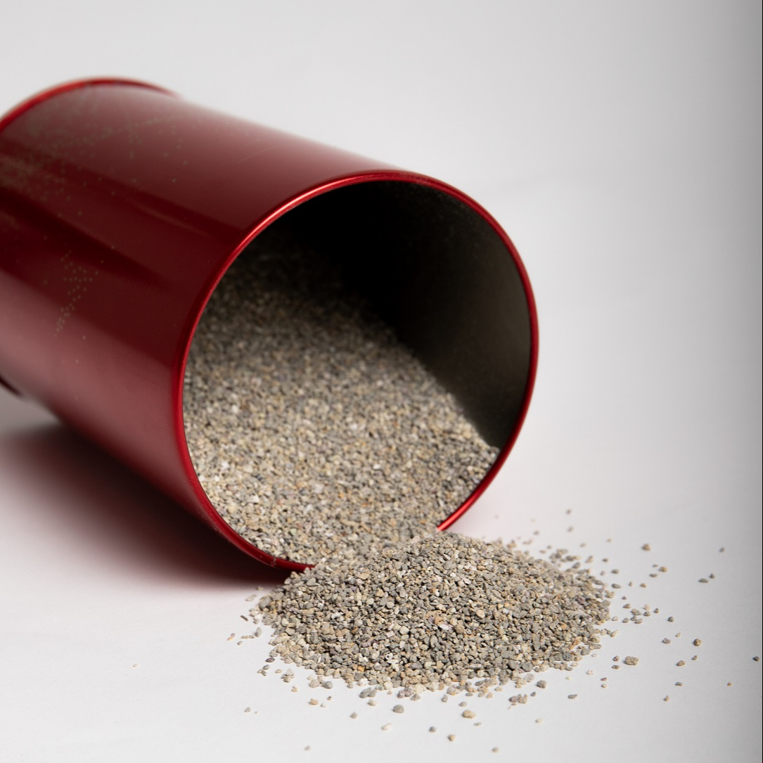 Wholesale high quality sodium-based mineral sand bentonite broken cat litter