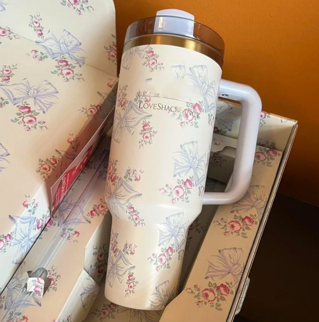 DHL Christmas Magnolia Pink Rose Floral Cups 40Oz Stainless Steel Tumblers With Handle Lid And Straw Travel Car Mugs Water Bottles Valentine Day Gift 