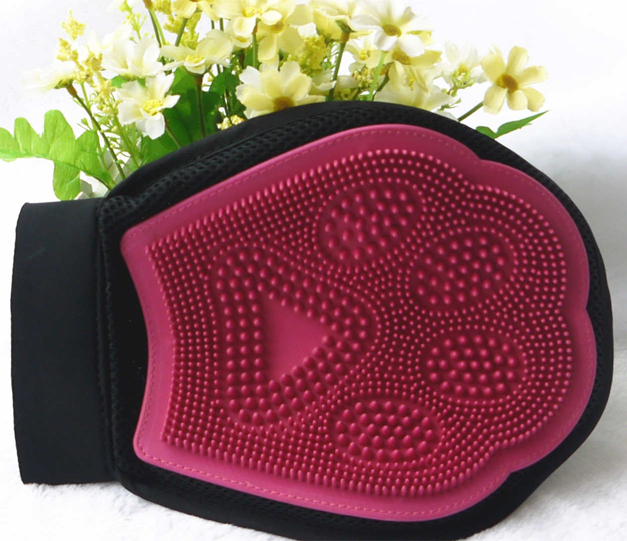Mesh Cloth Dog Cat Animal Pet Bathing Grooming Washing Mitt With Soft Massage Comb