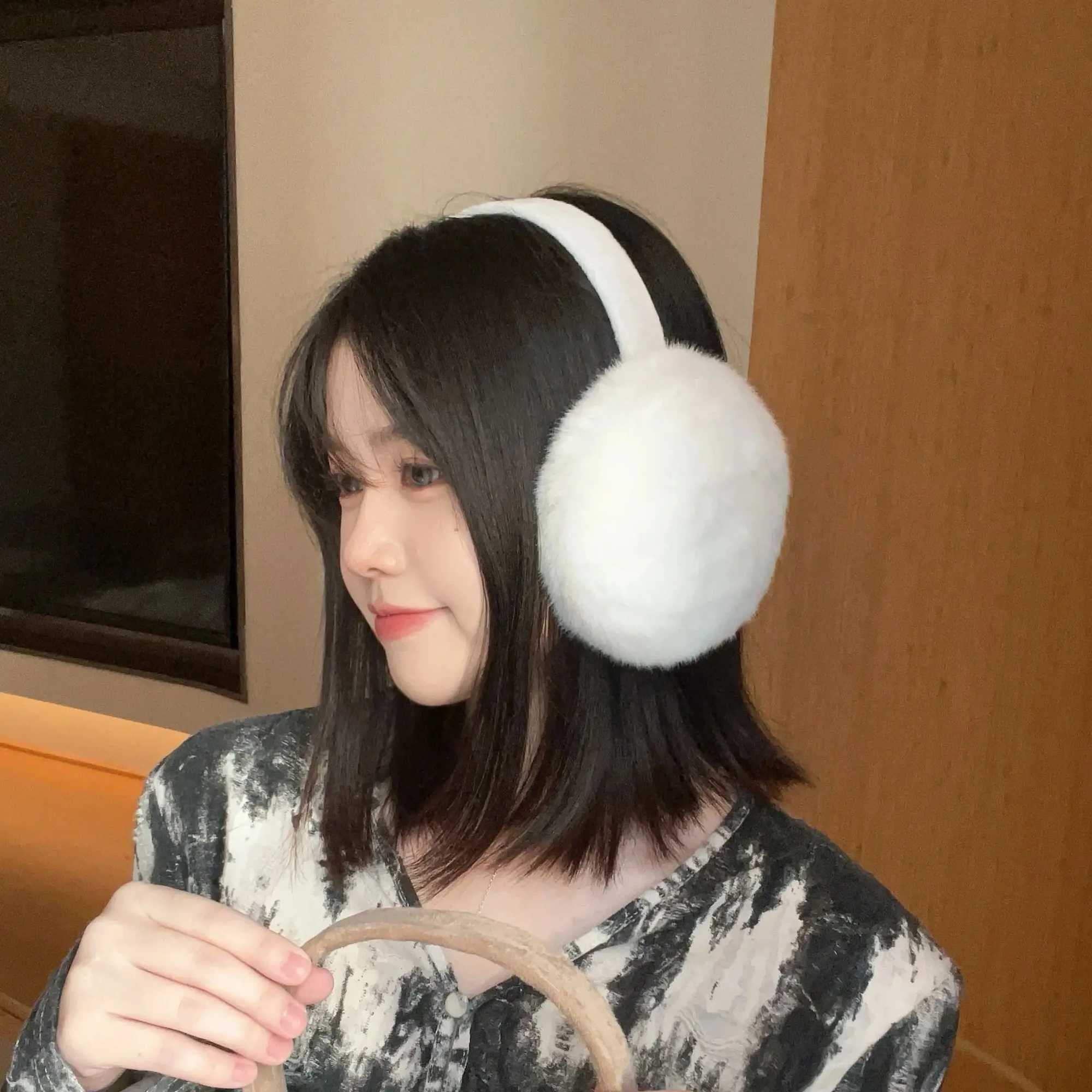 Anjj Classic White Earmuffs Winter Fashion Plush Warm Windproof Ear Muffs Imitation Rabbit Fur Man Woman AccoriesXJ241126