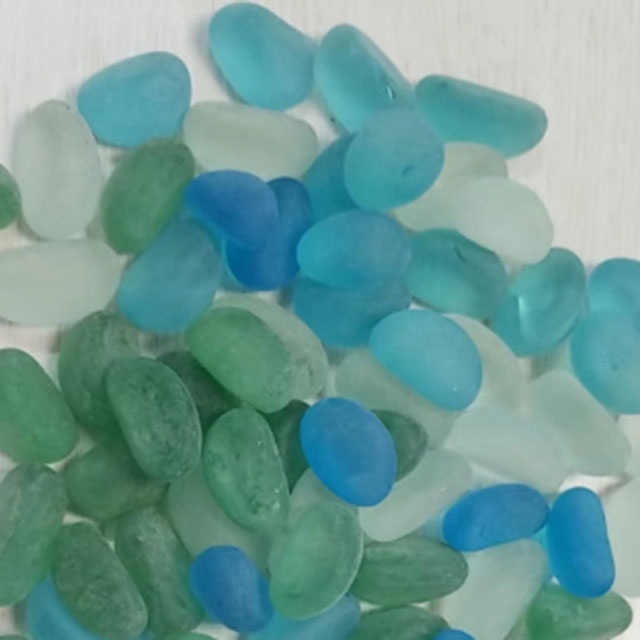 Hot Sales Sea Decoration Glass Beads Multicolored Frosted Stone Home Aquarium Decoration