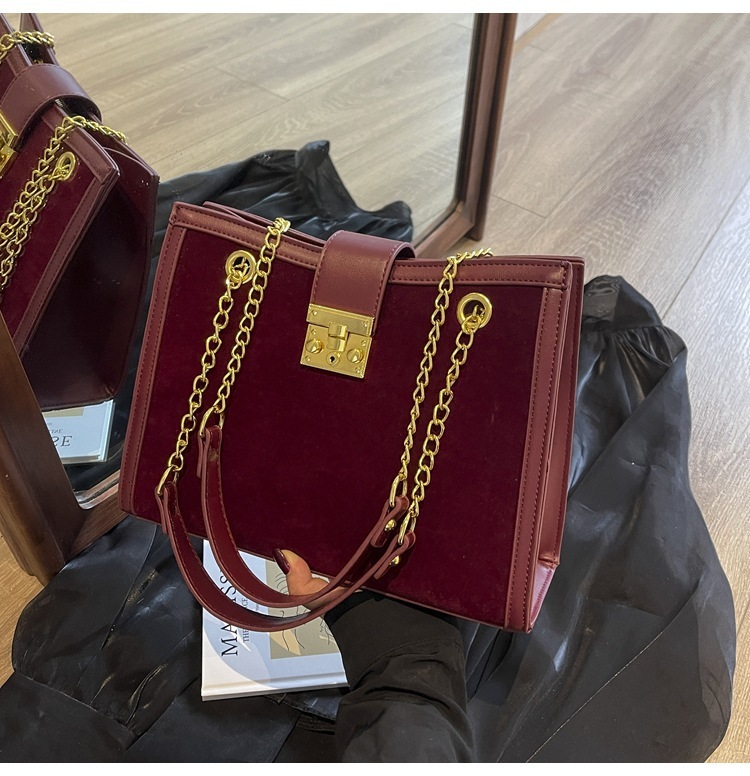 Women's Large Capacity New Autumn And Winter Casual Chain Shoulder Crossbody Commuting Bag Designer Bags Handbags Women