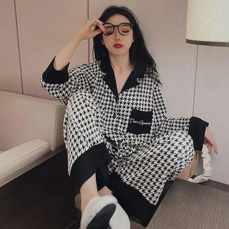 Womens clothing long sleeved long pants pajamas autumn and winter high-end Qianniao grid comfortable womens two-piece set 241126