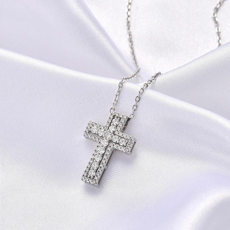 INZEN1 piece 925 silver 0.6 CT cross necklace classic simple pendant necklace gift for girlfriend 241113
