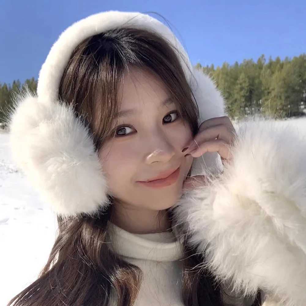 Soft Faux Fur Ear Warmer Winter Earmuffs Women Solid Color Plush Earfl Outdoor Cold Protection Ear-Muffs Ear Cover OrejerasXJ241126