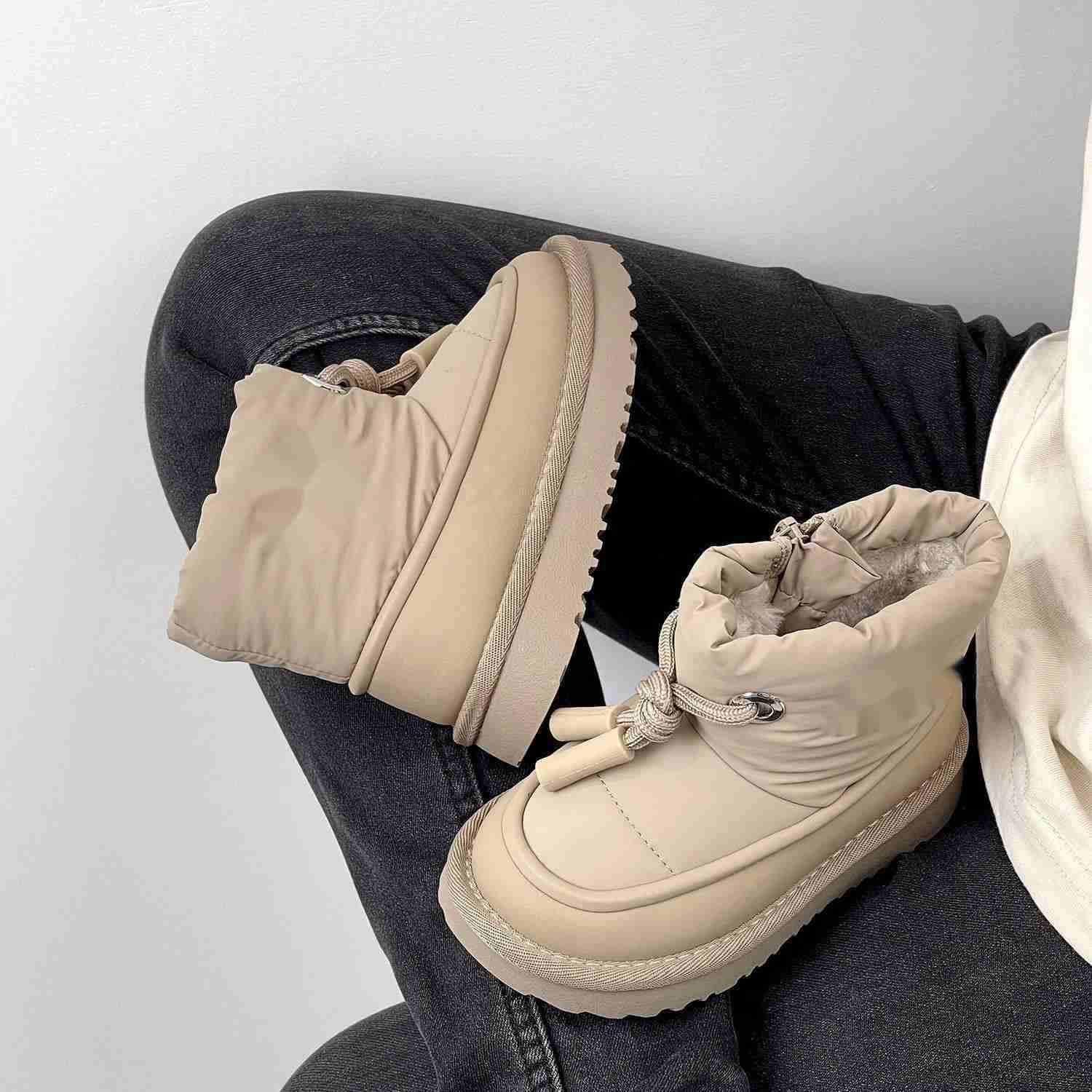 Boots Childrens Snow Boots 2024 Winter New Boys Non-slip Waterproof Cotton Boots Girls Cashmere Thick Cotton Warm Shoes Y251126