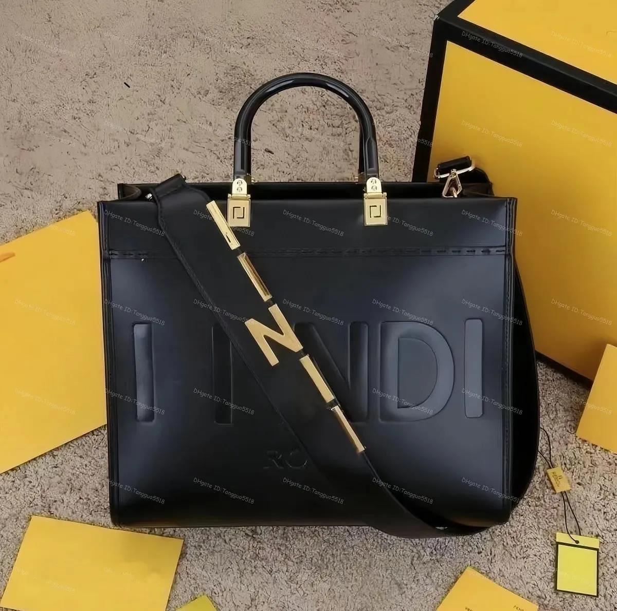 Designers Large Capacity Tote Shopping Bag Sunshine Bags Vintage Designer bag Totes Shoulder Handbag Purses Women Leather Golden Letter Head Portrait Decoration