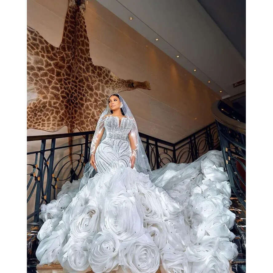 2024 Arabic Aso Ebi White Mermaid Wedding Dress Beaded Crystals Lace Detachable Train Bridal Gowns Dresses