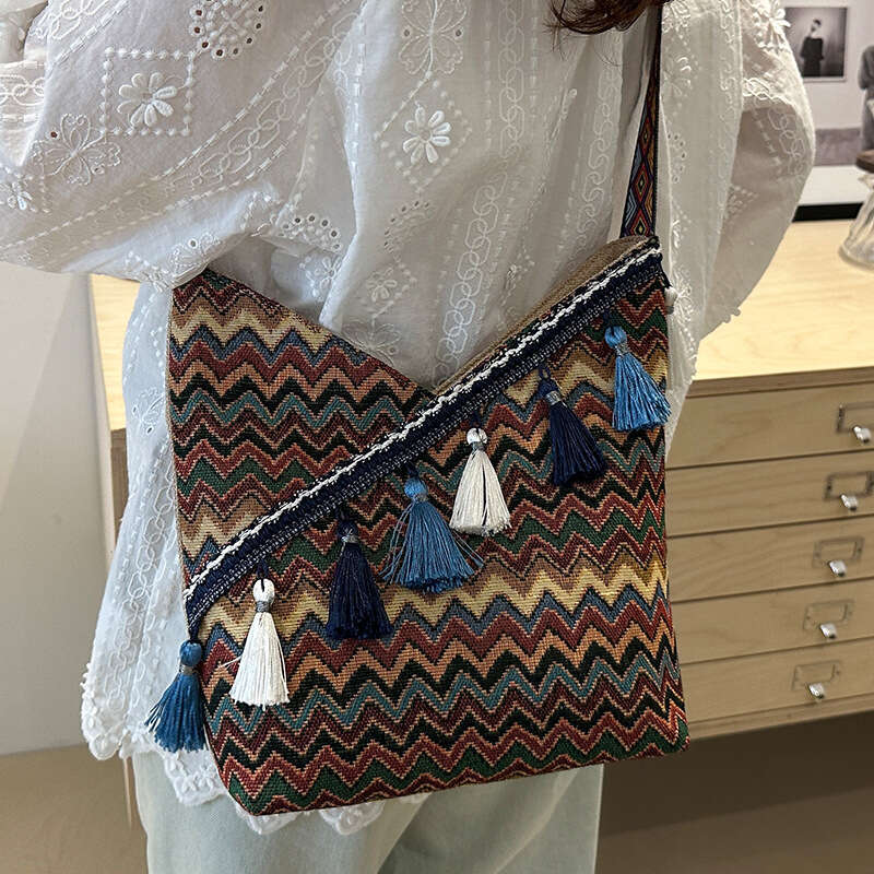 Advanced ethnic style handbag 2024 new commuter tote Instagram large capacity single shoulder crossbody bag for women