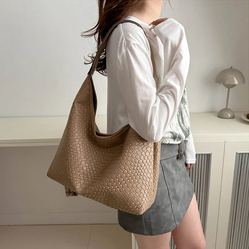 Fashion Woven Commute Minimalist Tote Bag SpecialInterest n Underarm Large Capacity Shoulder 241125