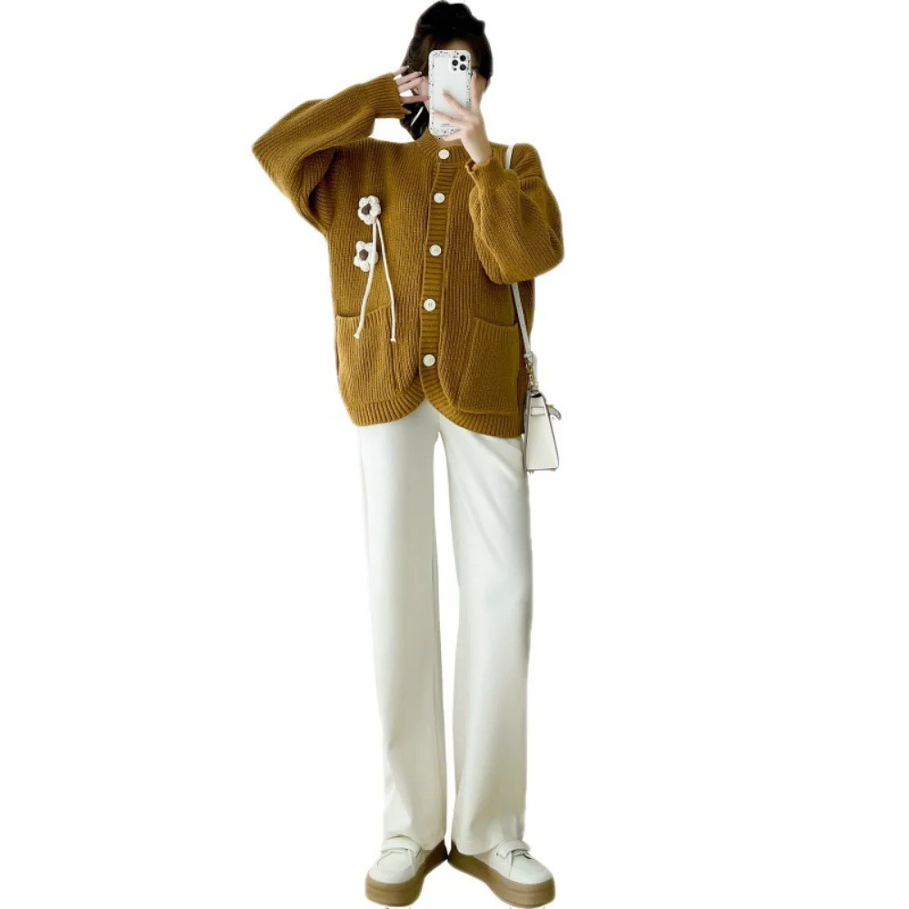 Autumn and winter fashion knitted maternity cardigan cute loose sweater suitable for pregnant women 241126