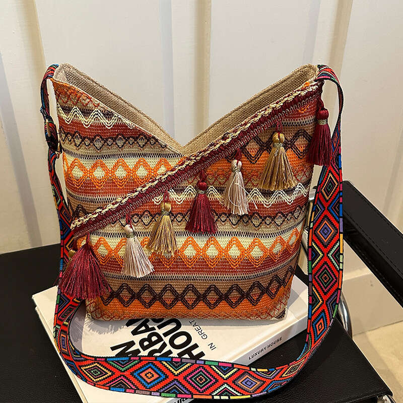 Advanced ethnic style handbag 2024 new commuter tote Instagram large capacity single shoulder crossbody bag for women