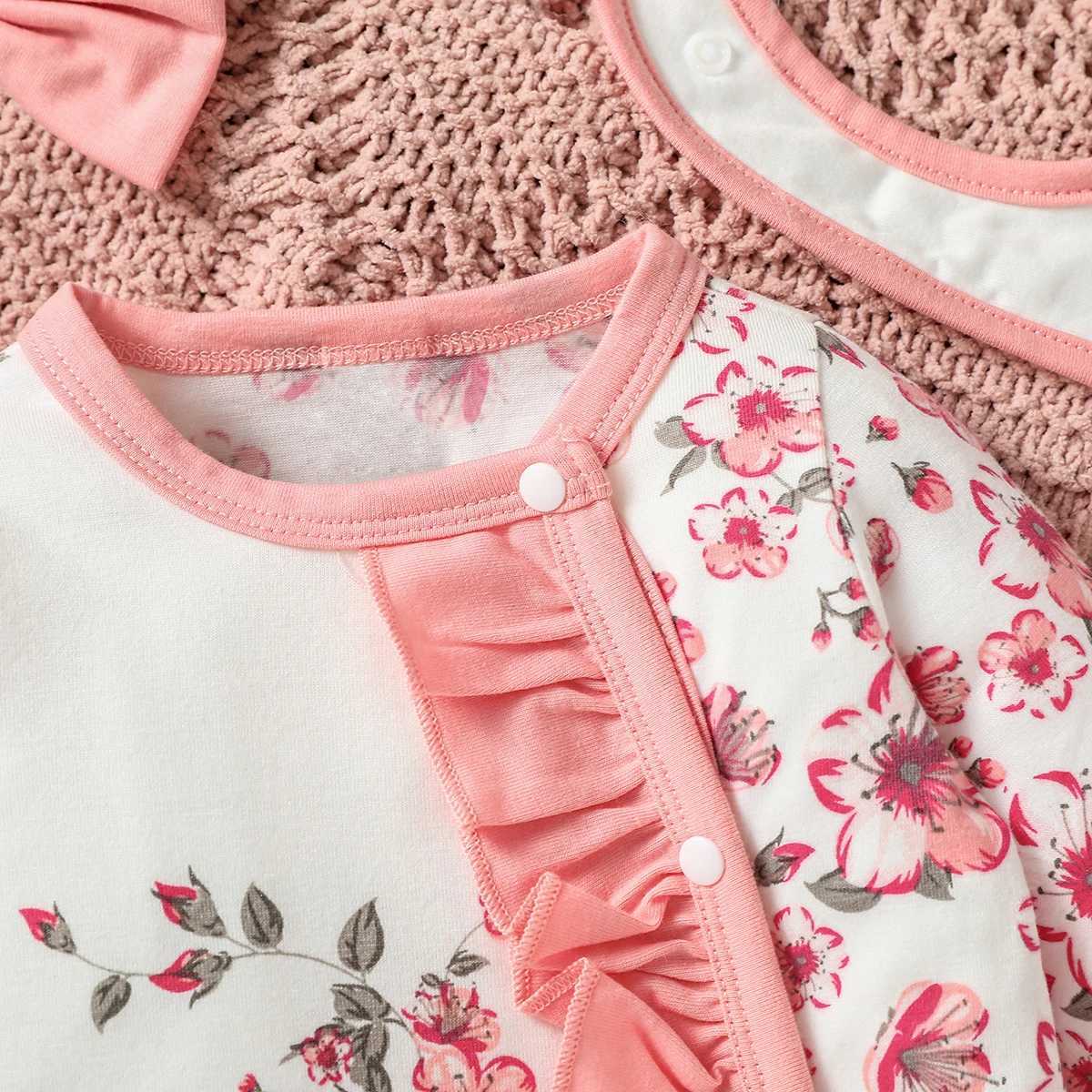 Clothing Sets 4Pcs Baby girls lovely print Flower autumn long-sleeve Fashion Vacation Jumpsuit +Bib+Headband+Gloves H241126