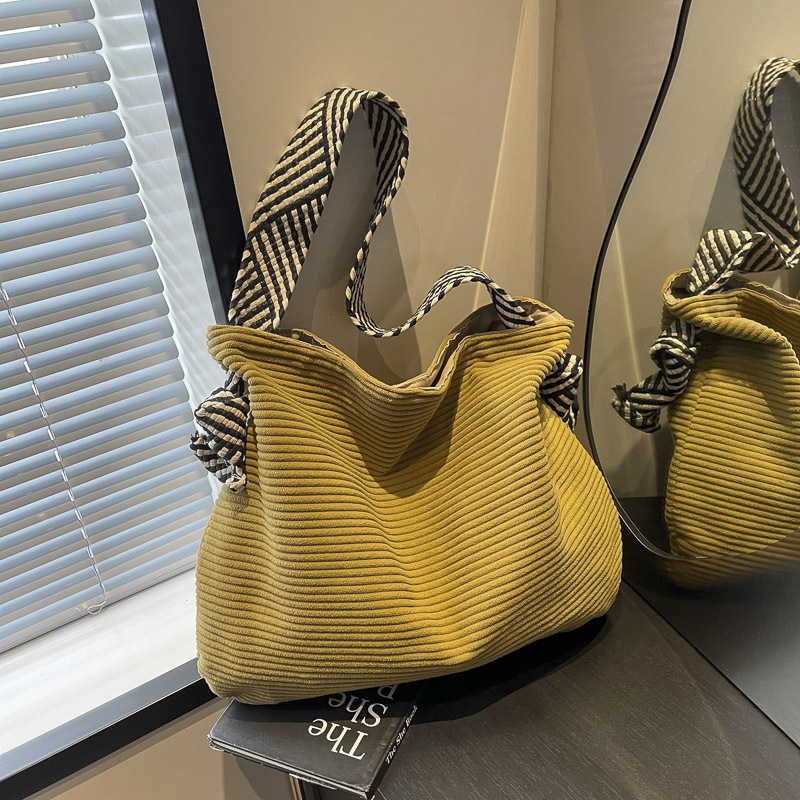Large Capacity Women's Cloth Bag New Women's Hand-held Tote Bag Urban Minimalist Shoulder Bag