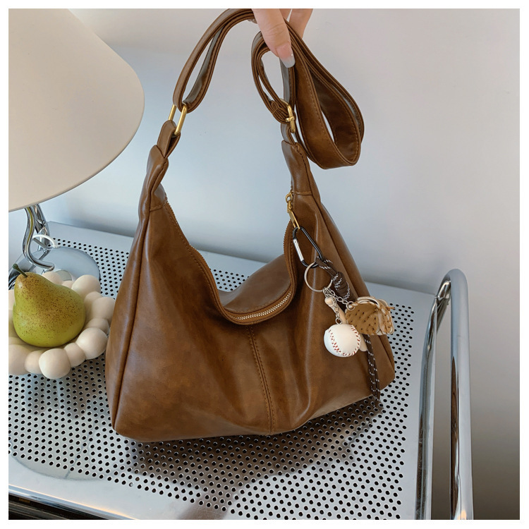 Large Capacity Commuting For Bags Handbags Women Autumn Winter, New Fashionable And Design, Crossbody Bag, Dumpling Bag Designer