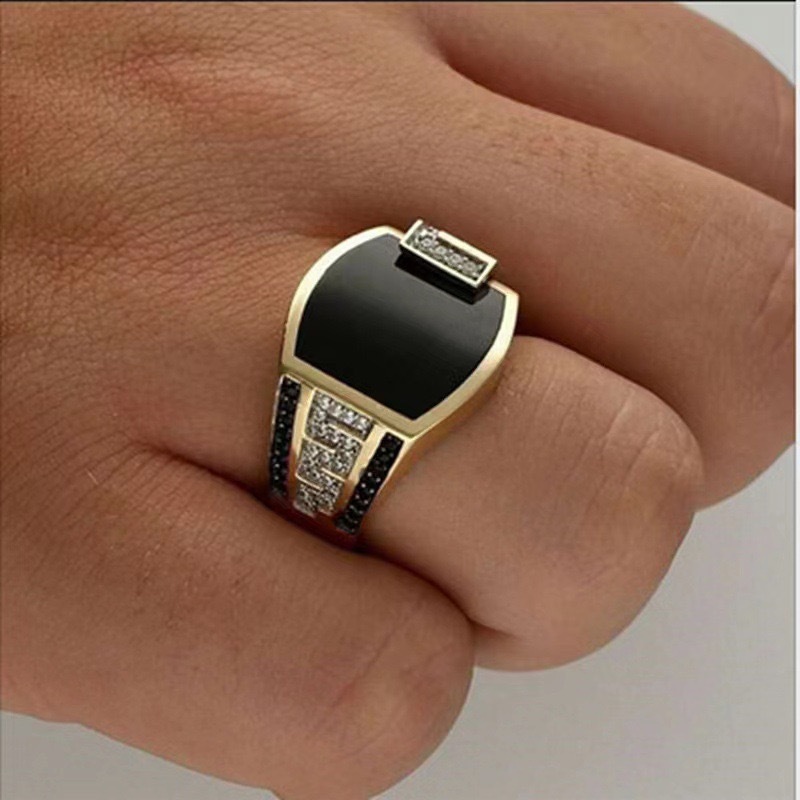 HipHop Crystal Enamel Ring for Men Cool Copper Diamond Finger Ring 18K Gold Silver Punk Rock Black White Enamel Men's Rings Generous Design Male 