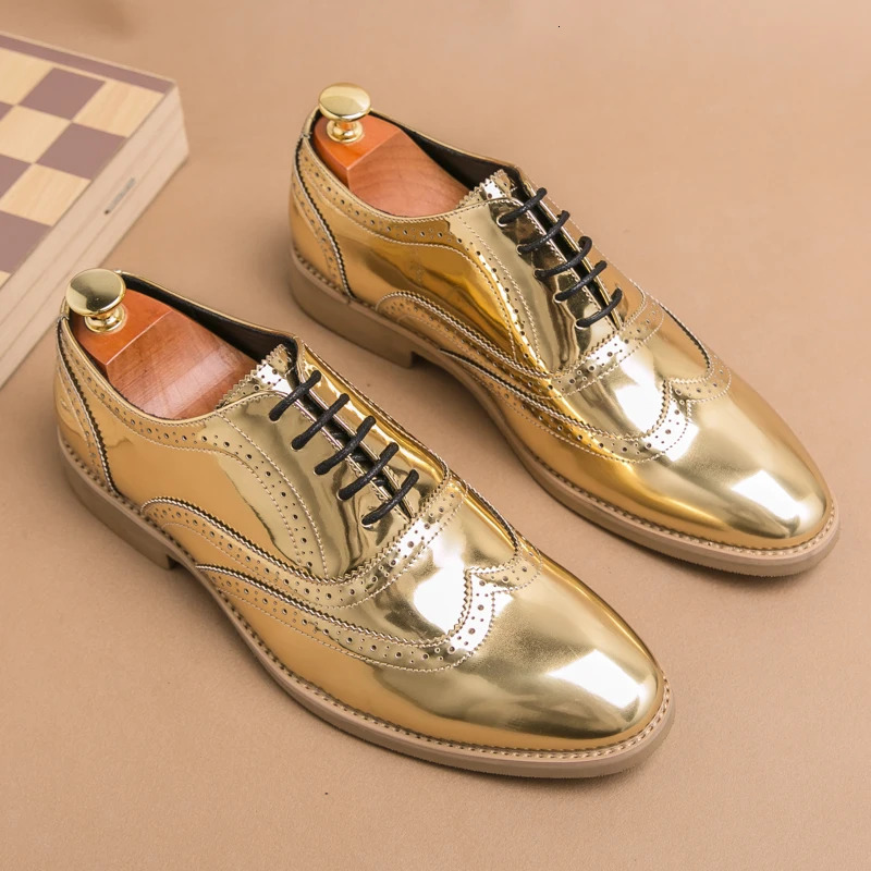 Mens Golden Bullock Shoes Men SUIT Shoes Casual Formal Business Leather Shoes Men Marry Shoes Italian Dress banquet Shoe 241126