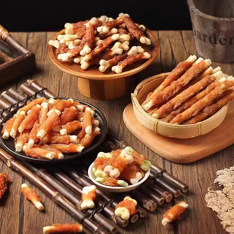Wholesale dried dog treats Chicken wrapped in Cow skin roll Natural Pet Food Pet treats Dog snacks