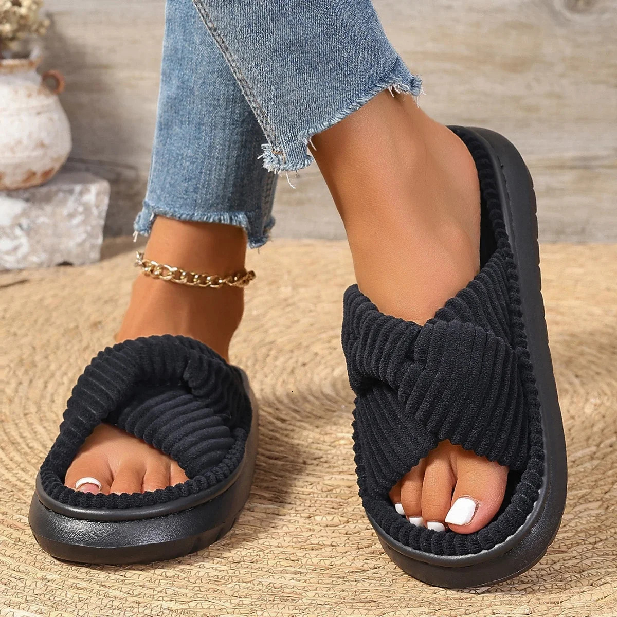 womens slippers with open shoelaces suitable for womens comfortable and fashionable indoor home cotton shoes non slip platform shoes 241126