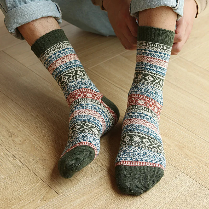 Japanese retro mens thick warm socks autumn and winter geometric style striped wool socks Scandinavian mens long socks 241126