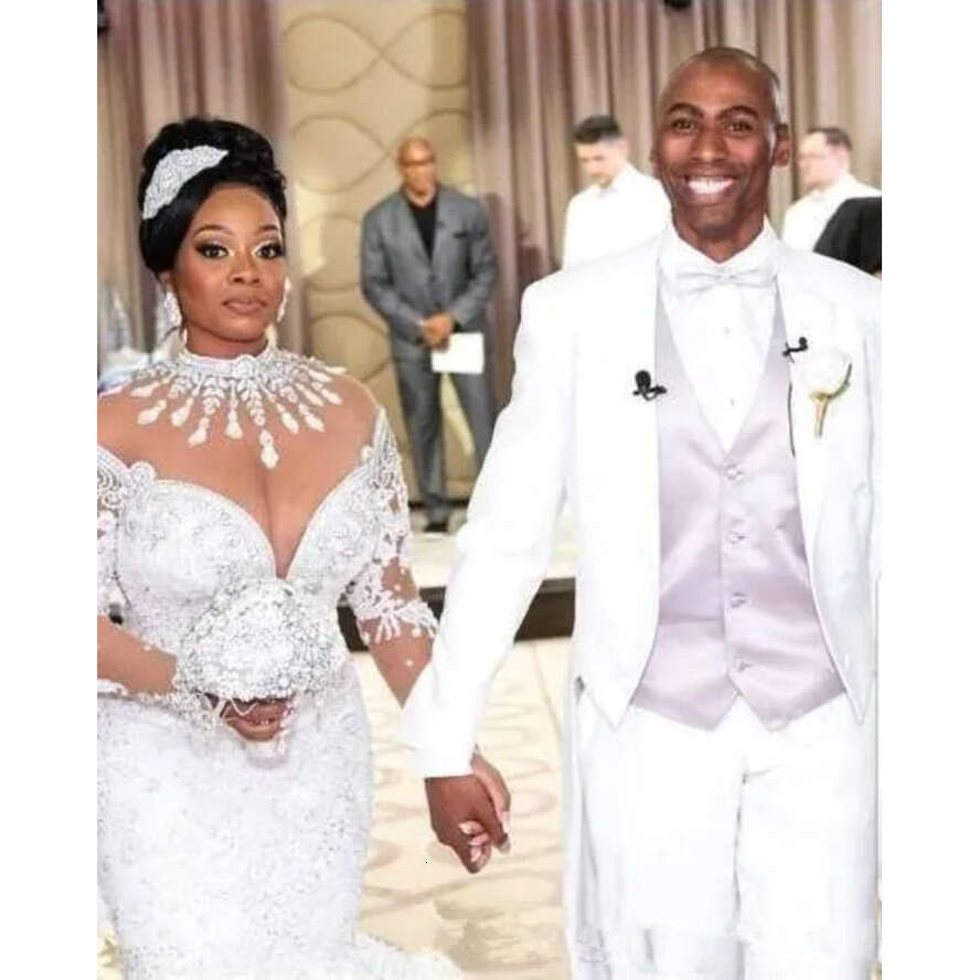 2020 South African Mermaid Wedding Dresses Lace Crystals Beading Long Sleeves Bridal Gown High Sheer Neck Plus Size Dress Bc2480