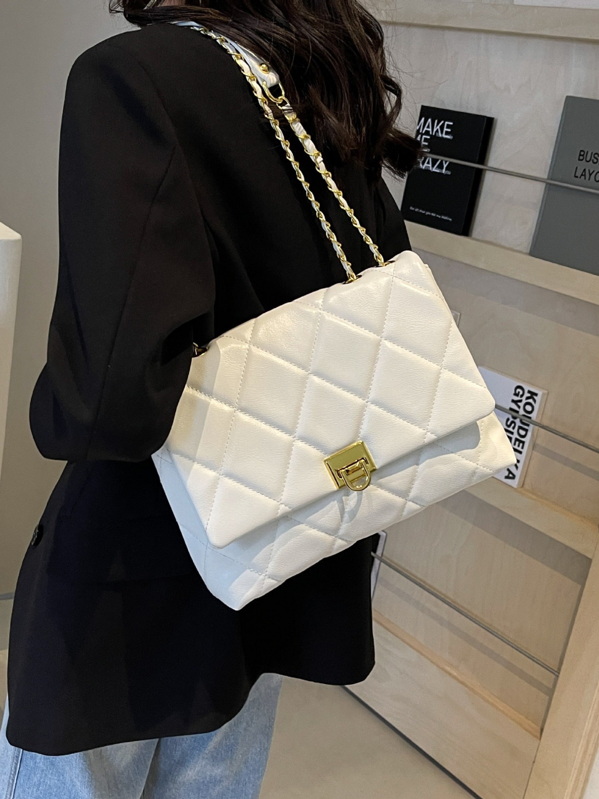 Lingge Chain Small Fragrant New Women's Fashion Crossbody With Western Style Buckle Single Shoulder Underarm Bag Designer Bags Handbags Women
