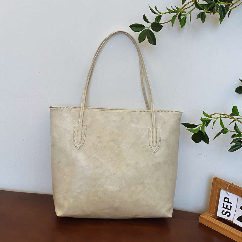 High end large capacity women, 2024 autumn and winter new fashion commuting tote bag, versatile shoulder bag for women