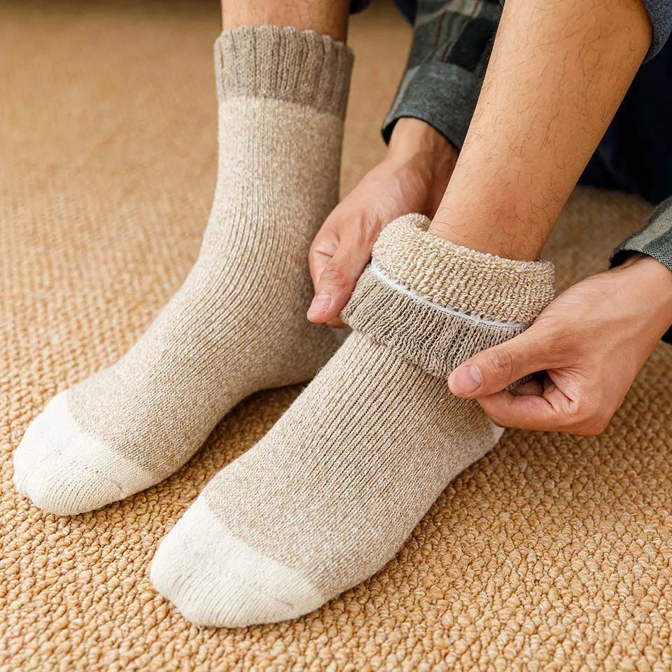 Winter thick mens wool socks casual warm Harajuku retro plus size long cashmere socks 5 pairs 241126