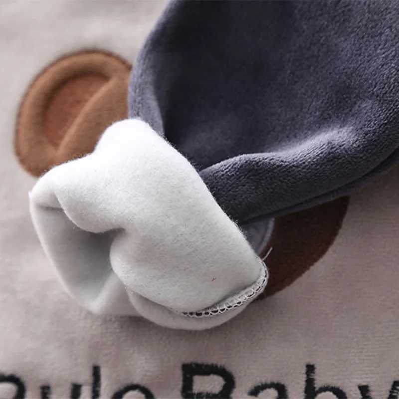 Clothing Sets New Baby Boys Clothes Set Autumn Winter Thick Velvet Cartoon Bear Hooded Coat Sweater Pants 3Pc for 1-4 Years Kids Sprot Outfits H241126