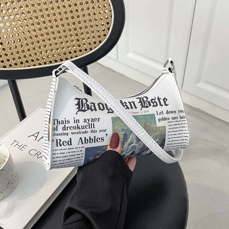 Street Trendy 2021 New Newspaper Printed Women's Personalized Fashion Small Square Single Shoulder Crossbody Bag