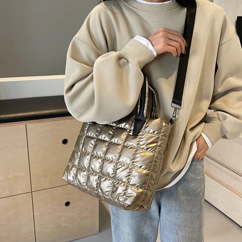 Women Retro Personality Large Capacity Quilted Shoulder Bags Casual Solid Color Handbags Down Cotton Padded Tote Shopping 241125