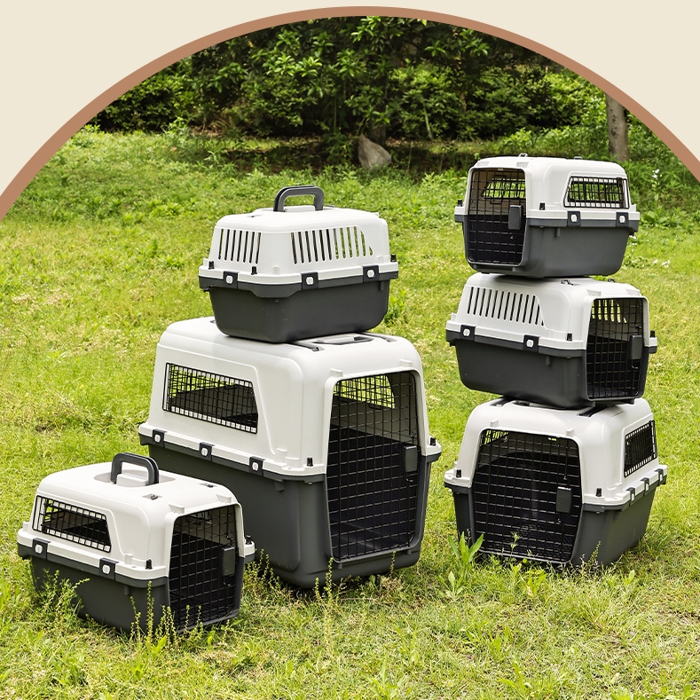 The new multi-style pet carrier can be detachable
