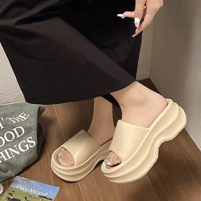 for New EVA Thick Sole Women Summer Outwear Korean Edition Fashion Increase Feet Stepping Feeg High Heels One Word Cool Slippers Lhshoe