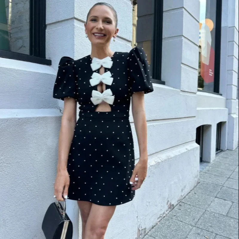 Taruxy hollow bow dress suitable for street women Y2k O-neck body dress elegant for womens parties sexy slim evening gown 241125