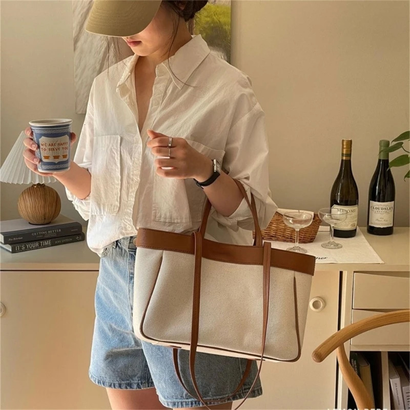Large Capacity Mom Bag With Inside Pocket Multifunction Mother and baby Bag Portable Diaper Bag Single Shoulder Bag 241126