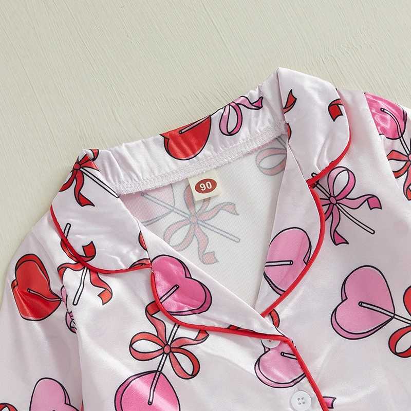 Clothing Sets Kids Girls Valentines Day Printed Pajamas Set Sweet Heart Print Long Sleeve Tops and Elastic Band Pants 2Piece Child Loungewear H241126
