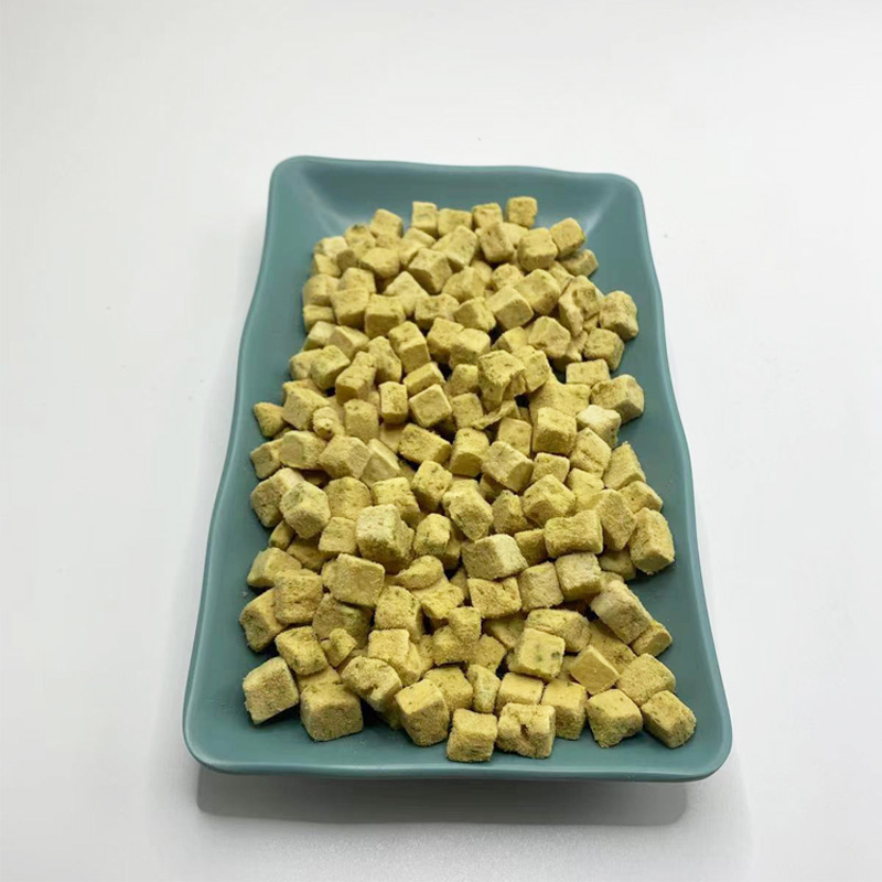 Freeze dried dog snacks Diced beef with pumpkin Wholesale Pet freeze-dried snacks dog food cat Treats Freeze dried vegetables