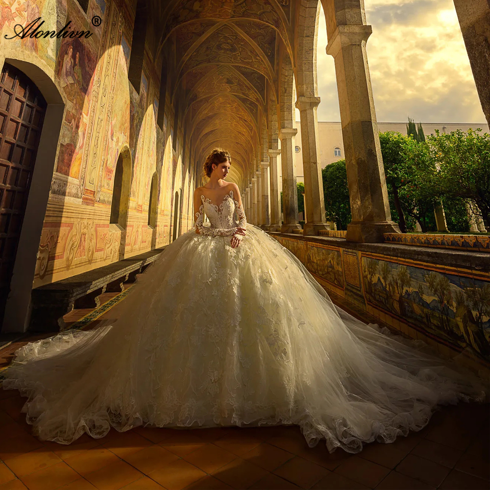 New Vintage Appliques Lace Illusion Neck Full Sleeves Ball Gown Wedding Dress Beading Pearls Embroidery Shiny Puff princess Bridal Gowns With Multi-la
