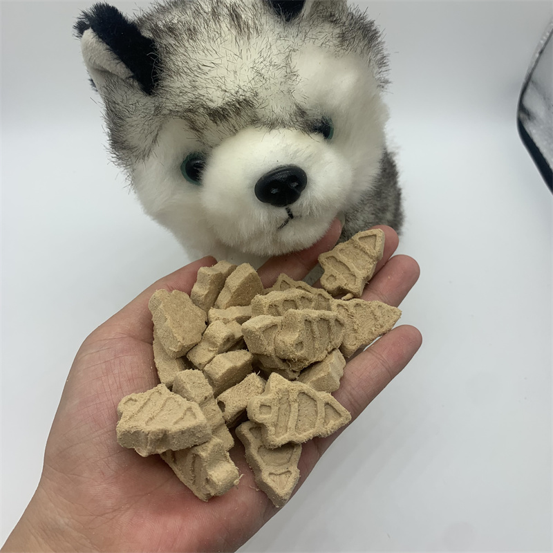 High Nutrition Raw Bone Meat Freeze-Dried Raw Bone Pie Tree Shape Cat and Dog Treats