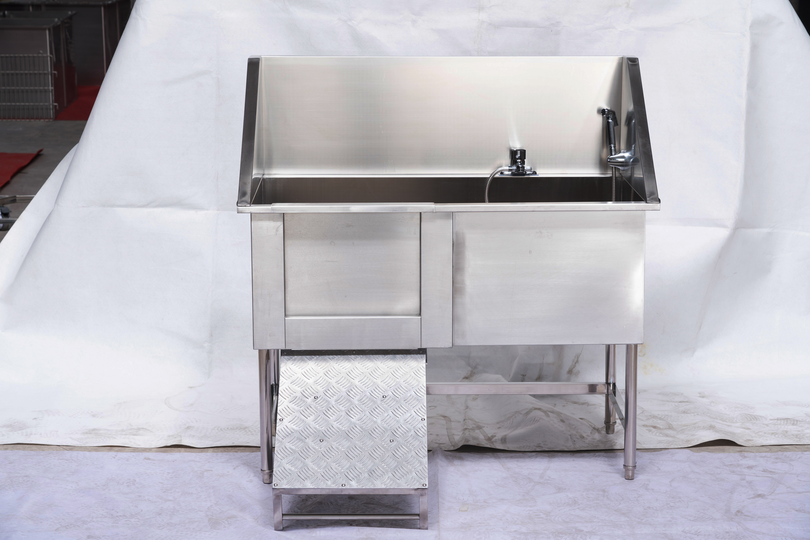 Animal Shop Pet Grooming Stainless Steel Bath Tub Puppy Washing Shower Station Dog Bathtub With Ramp