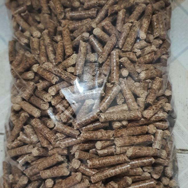 Manufacturer Wholesale natural plant clean up wood pet cat litter dustless pine wood pellets cat litter Akina