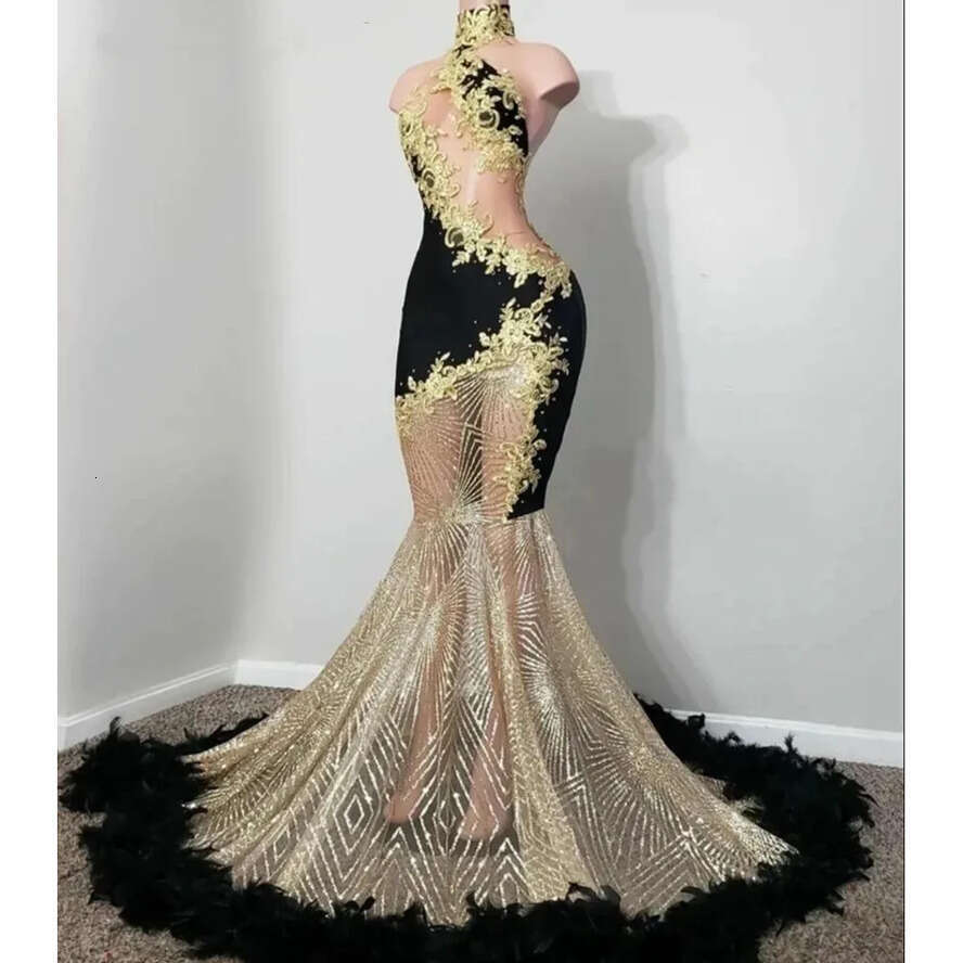 Green Mermaid Long Prom Dresses Halter Lace Appliques Feathers Sequined Birthday Party Sparkly Evening Gowns Robe De Bal 0220