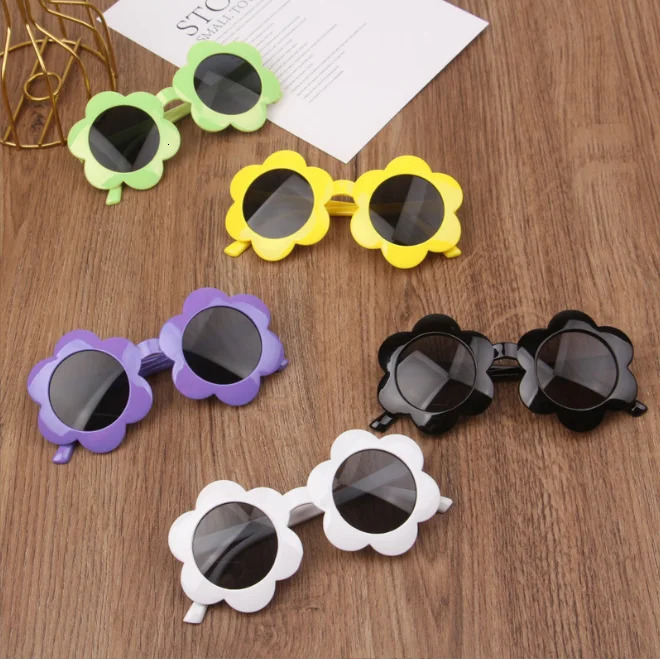 Childrens Cute Sunflower Sunglasses Lovely Baby Sun Glasses Boys and Girls Fashion UV Protection Eyewear Kids Shades 240417 Z260305