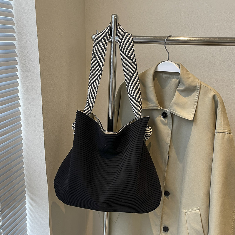 Large Capacity Women's Cloth Bag New Women's Hand-held Tote Bag Urban Minimalist Shoulder Bag