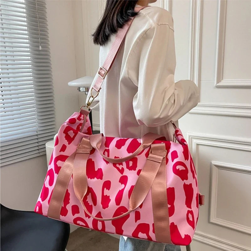 Women Travel Bags Duffle Shoulder Bag Large Multi-functional for Girls Female Big Capacity Sports Storage Fitness Handbag 241114