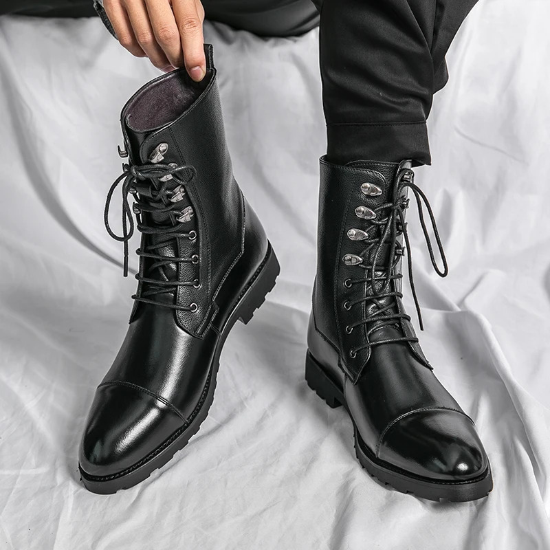 Men Lace Up High-top Boots Fashionable Outdoor Black Combat Boots 241114