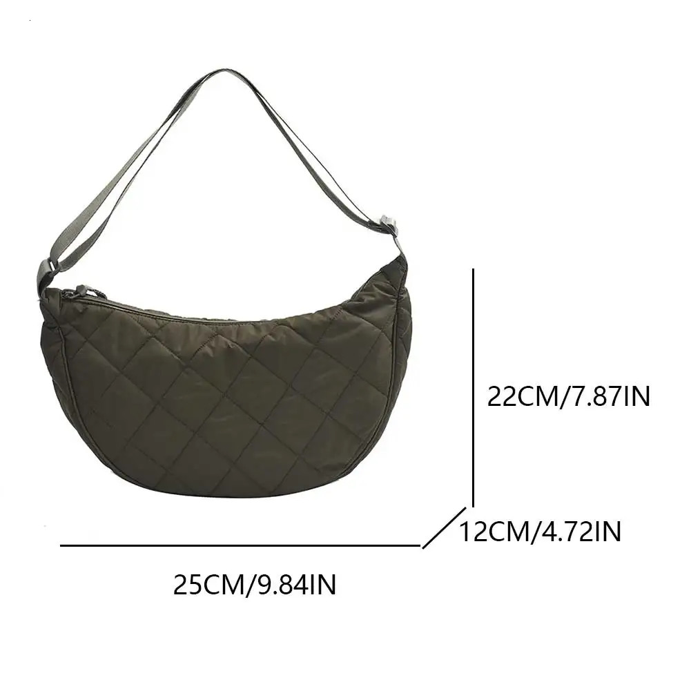 Fashion Quilted Shoulder Bag Stylish Dumpling Large Capacity Crescent Crossbody Trendy Half Moon Simple Satchel 241125