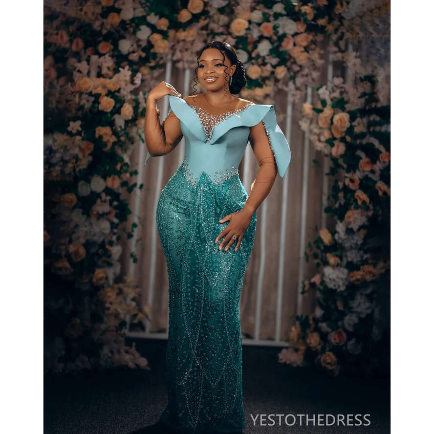 2024 Plus Size Prom Evening Dresses Elegant Illusion Long Sleeves Sheer Neck Beaded Crystals Lace Mermaid Birthday Dress Second Reception Gown