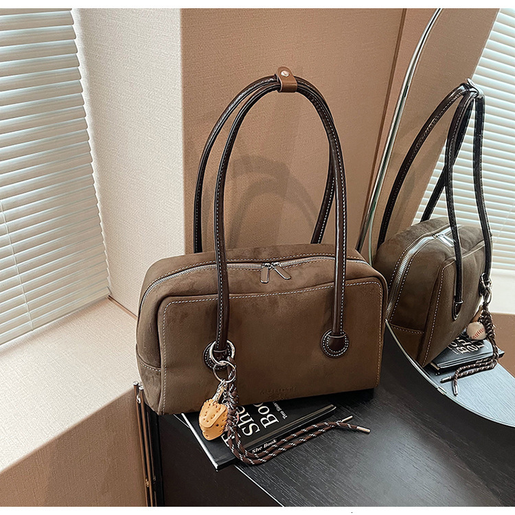 This Year's Popular For Bags Handbags Women Large Capacity New Autumn And Winter Frosted Shoulder Pillow Bag Designer