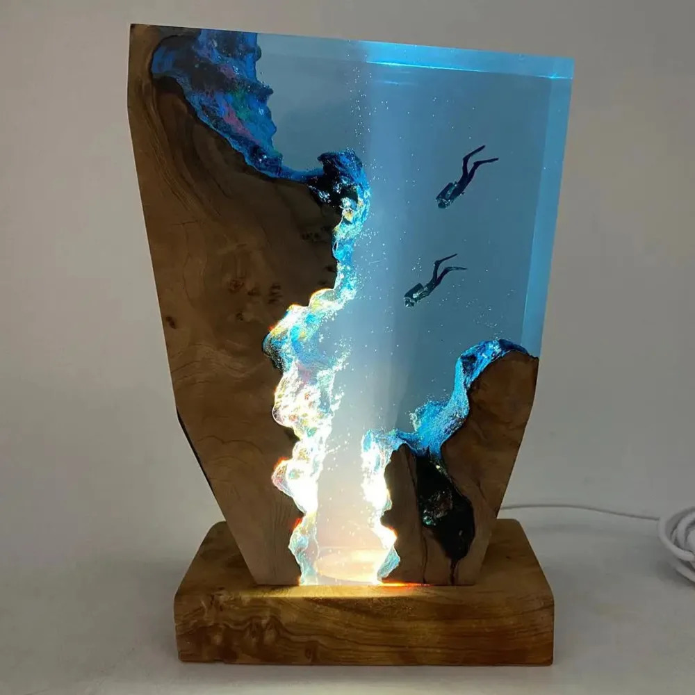 Novelty Items Resin Ocean Wood Lamp Diver Home Decoration Christmas Gift Exquisite Crafts Small Table Lamp Gifts 231208 240418